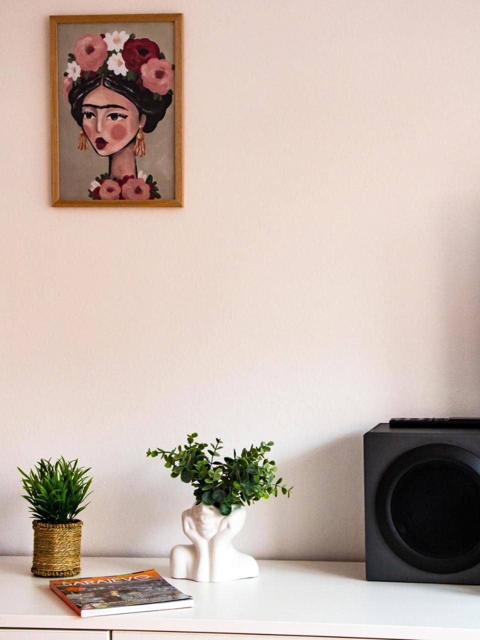 Cheyf Modern In Center Apartment *